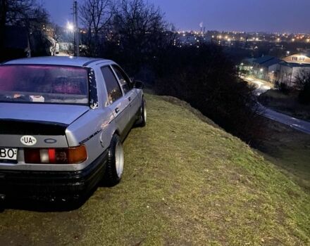 Серый Форд Сиерра, объемом двигателя 2 л и пробегом 400 тыс. км за 800 $, фото 2 на Automoto.ua