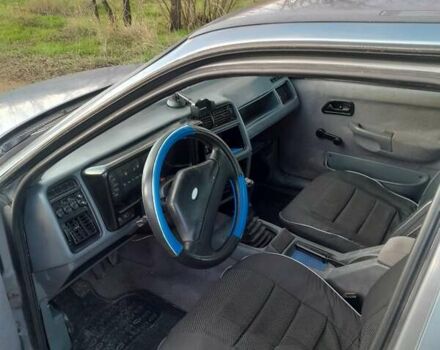 Сірий Форд Сієрра, об'ємом двигуна 2 л та пробігом 16 тис. км за 1250 $, фото 2 на Automoto.ua