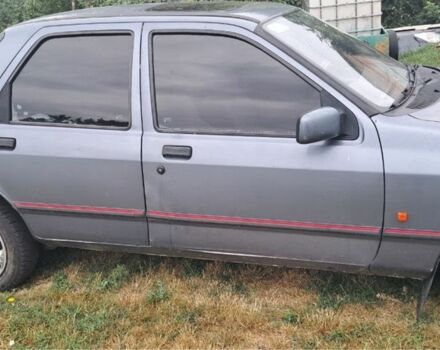 Сірий Форд Сієрра, об'ємом двигуна 2 л та пробігом 300 тис. км за 800 $, фото 3 на Automoto.ua