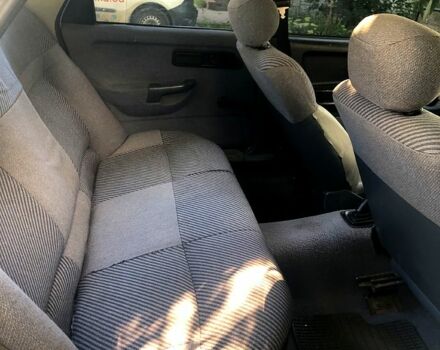 Серый Форд Сиерра, объемом двигателя 1.6 л и пробегом 300 тыс. км за 1200 $, фото 4 на Automoto.ua