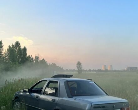 Сірий Форд Сієрра, об'ємом двигуна 2 л та пробігом 120 тис. км за 1000 $, фото 1 на Automoto.ua