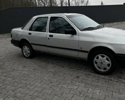 Серый Форд Сиерра, объемом двигателя 1.8 л и пробегом 200 тыс. км за 999 $, фото 2 на Automoto.ua