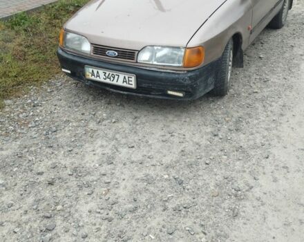 Сірий Форд Сієрра, об'ємом двигуна 2 л та пробігом 500 тис. км за 800 $, фото 2 на Automoto.ua