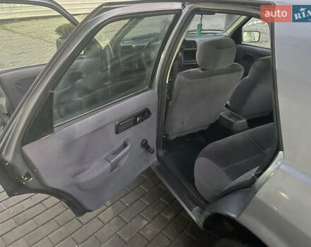 Серый Форд Сиерра, объемом двигателя 2 л и пробегом 169 тыс. км за 1750 $, фото 9 на Automoto.ua