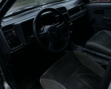 Серый Форд Сиерра, объемом двигателя 1.8 л и пробегом 200 тыс. км за 999 $, фото 7 на Automoto.ua