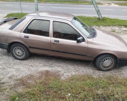 Сірий Форд Сієрра, об'ємом двигуна 2 л та пробігом 500 тис. км за 800 $, фото 1 на Automoto.ua