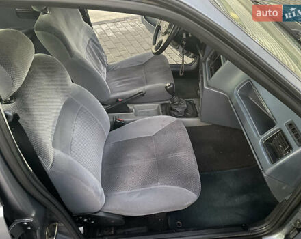 Серый Форд Сиерра, объемом двигателя 2 л и пробегом 169 тыс. км за 1750 $, фото 16 на Automoto.ua