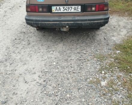 Сірий Форд Сієрра, об'ємом двигуна 2 л та пробігом 500 тис. км за 800 $, фото 3 на Automoto.ua