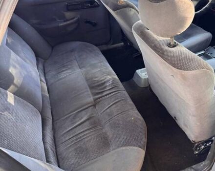 Серый Форд Сиерра, объемом двигателя 1.8 л и пробегом 97 тыс. км за 1100 $, фото 5 на Automoto.ua