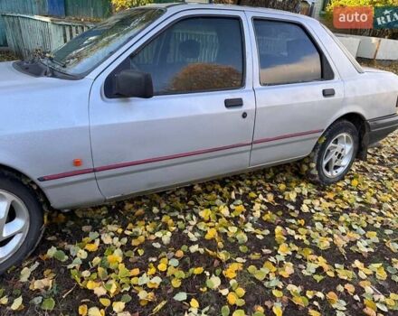 Серый Форд Сиерра, объемом двигателя 1.8 л и пробегом 97 тыс. км за 1100 $, фото 1 на Automoto.ua