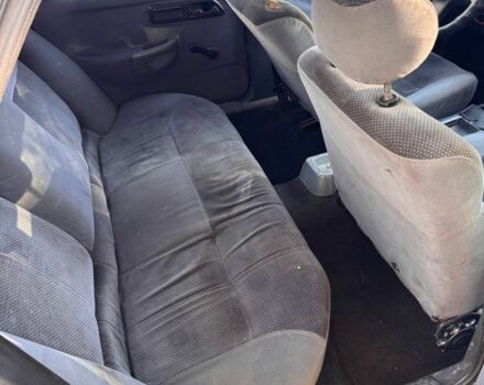 Серый Форд Сиерра, объемом двигателя 1.8 л и пробегом 97 тыс. км за 1100 $, фото 6 на Automoto.ua