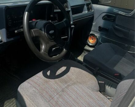 Серый Форд Сиерра, объемом двигателя 2 л и пробегом 999 тыс. км за 400 $, фото 10 на Automoto.ua