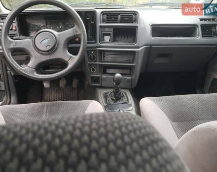 Серый Форд Сиерра, объемом двигателя 2 л и пробегом 253 тыс. км за 1300 $, фото 2 на Automoto.ua