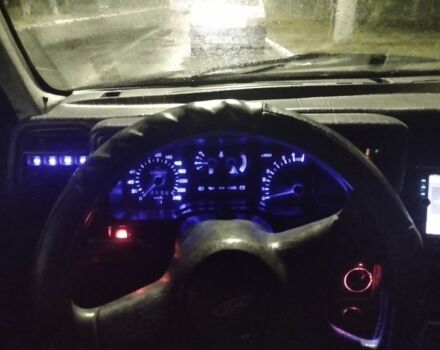 Сірий Форд Сієрра, об'ємом двигуна 2 л та пробігом 400 тис. км за 1194 $, фото 21 на Automoto.ua