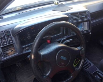 Серый Форд Сиерра, объемом двигателя 1.8 л и пробегом 110 тыс. км за 1300 $, фото 2 на Automoto.ua