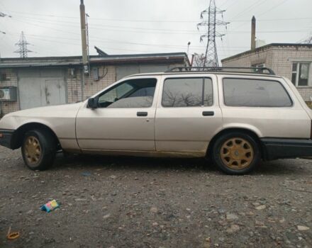 Серый Форд Сиерра, объемом двигателя 2 л и пробегом 400 тыс. км за 665 $, фото 4 на Automoto.ua