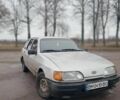 Серый Форд Сиерра, объемом двигателя 2.3 л и пробегом 320 тыс. км за 1350 $, фото 1 на Automoto.ua