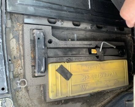 Сірий Форд Сієрра, об'ємом двигуна 2 л та пробігом 200 тис. км за 800 $, фото 8 на Automoto.ua