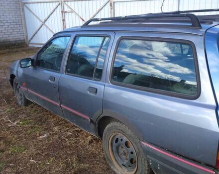 Форд Сиерра 1990 в Черкассах на Automoto.ua Серый Форд Сиерра, объемом двигателя 2 л и пробегом 210 тыс. км за 1500 $, фото 2 на Automoto.ua
