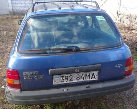 Форд Сиерра 1990 в Черкассах на Automoto.ua Серый Форд Сиерра, объемом двигателя 2 л и пробегом 210 тыс. км за 1500 $, фото 1 на Automoto.ua