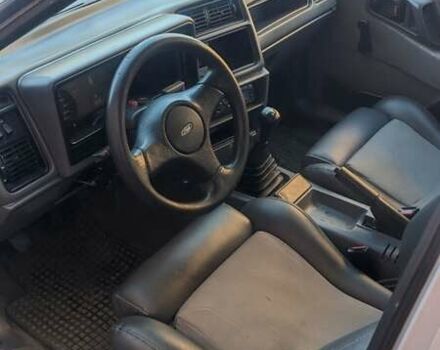 Серый Форд Сиерра, объемом двигателя 2 л и пробегом 300 тыс. км за 950 $, фото 3 на Automoto.ua