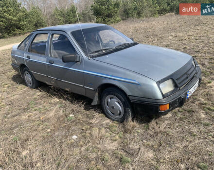 Серый Форд Сиерра, объемом двигателя 1.6 л и пробегом 299 тыс. км за 353 $, фото 5 на Automoto.ua