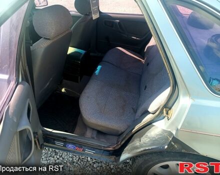 Серый Форд Сиерра, объемом двигателя 1.8 л и пробегом 0 тыс. км за 750 $, фото 2 на Automoto.ua
