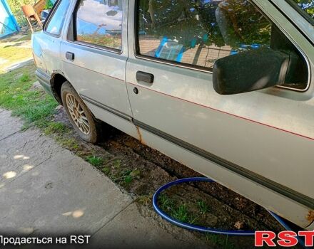 Форд Сиерра 1987 в Онуфриевке на Automoto.ua Серый Форд Сиерра, объемом двигателя 2 л и пробегом 250 тыс. км за 750 $, фото 9 на Automoto.ua