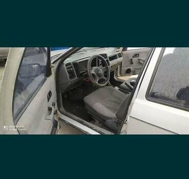 Серый Форд Сиерра, объемом двигателя 2 л и пробегом 300 тыс. км за 1300 $, фото 5 на Automoto.ua