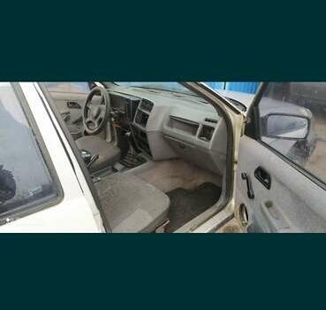 Серый Форд Сиерра, объемом двигателя 2 л и пробегом 300 тыс. км за 1300 $, фото 2 на Automoto.ua