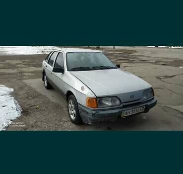 Серый Форд Сиерра, объемом двигателя 2 л и пробегом 300 тыс. км за 1300 $, фото 1 на Automoto.ua