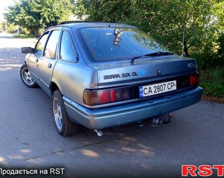 Форд Сиерра 1990 в Черкассах на Automoto.ua Серый Форд Сиерра, объемом двигателя 2 л и пробегом 0 тыс. км за 670 $, фото 1 на Automoto.ua