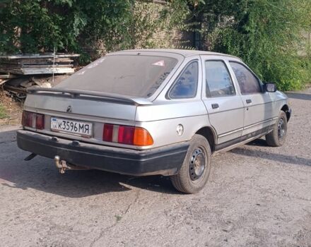 Серый Форд Сиерра, объемом двигателя 0 л и пробегом 100 тыс. км за 334 $, фото 3 на Automoto.ua