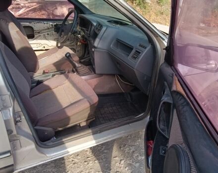 Серый Форд Сиерра, объемом двигателя 0 л и пробегом 100 тыс. км за 334 $, фото 4 на Automoto.ua