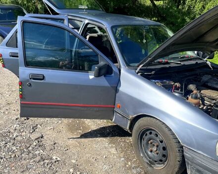Сірий Форд Сієрра, об'ємом двигуна 2 л та пробігом 300 тис. км за 900 $, фото 1 на Automoto.ua