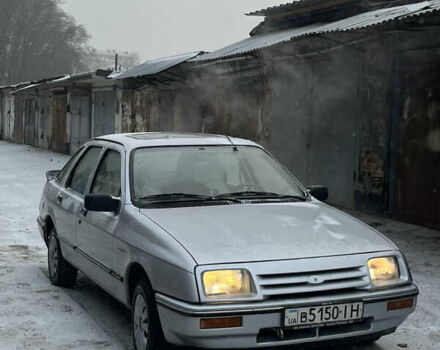 Серый Форд Сиерра, объемом двигателя 1.6 л и пробегом 150 тыс. км за 1200 $, фото 1 на Automoto.ua
