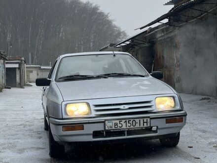 Серый Форд Сиерра, объемом двигателя 0 л и пробегом 156 тыс. км за 800 $, фото 1 на Automoto.ua