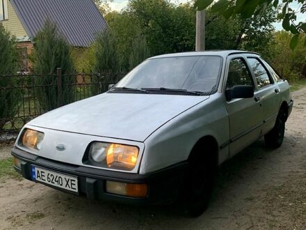 Форд Сієрра 1986 у Дніпро (Дніпропетровську) на Automoto.ua Сірий Форд Сієрра, об'ємом двигуна 1.8 л та пробігом 400 тис. км за 1050 $, фото 1 на Automoto.ua
