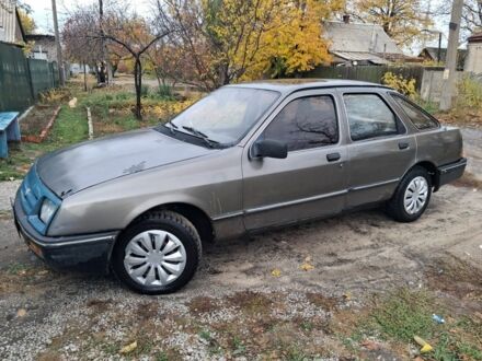 Форд Сиерра 1986 в Павлограде на Automoto.ua Серый Форд Сиерра, объемом двигателя 2 л и пробегом 67 тыс. км за 950 $, фото 1 на Automoto.ua