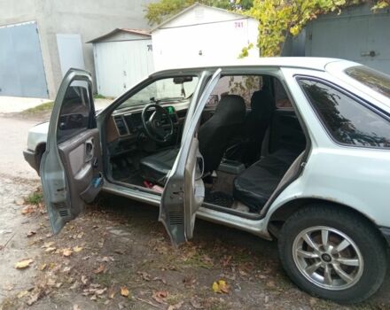 Серый Форд Сиерра, объемом двигателя 2 л и пробегом 999 тыс. км за 800 $, фото 1 на Automoto.ua