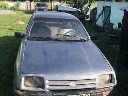Форд Сиерра 1986 в Млынове на Automoto.ua Серый Форд Сиерра, объемом двигателя 1.6 л и пробегом 85 тыс. км за 287 $, фото 1 на Automoto.ua