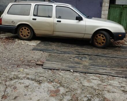 Серый Форд Сиерра, объемом двигателя 2 л и пробегом 400 тыс. км за 524 $, фото 1 на Automoto.ua