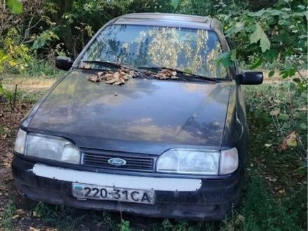 Серый Форд Сиерра, объемом двигателя 2 л и пробегом 300 тыс. км за 750 $, фото 1 на Automoto.ua