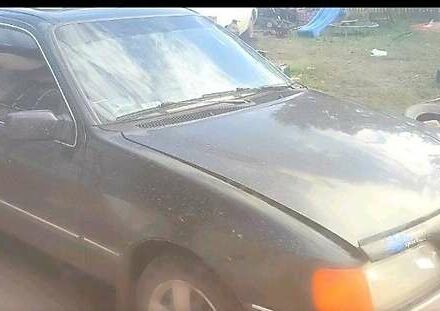 Серый Форд Сиерра, объемом двигателя 2 л и пробегом 100 тыс. км за 590 $, фото 1 на Automoto.ua