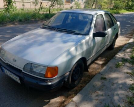 Сірий Форд Сієрра, об'ємом двигуна 2 л та пробігом 300 тис. км за 556 $, фото 1 на Automoto.ua