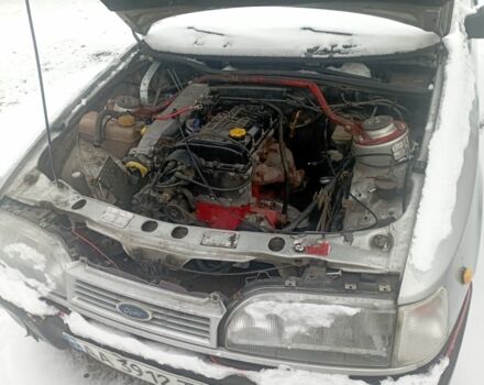 Серый Форд Сиерра, объемом двигателя 2 л и пробегом 999 тыс. км за 1500 $, фото 1 на Automoto.ua