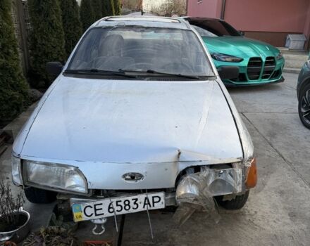 Серый Форд Сиерра, объемом двигателя 2 л и пробегом 70 тыс. км за 300 $, фото 1 на Automoto.ua