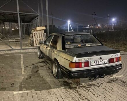 Серый Форд Сиерра, объемом двигателя 2 л и пробегом 400 тыс. км за 800 $, фото 1 на Automoto.ua