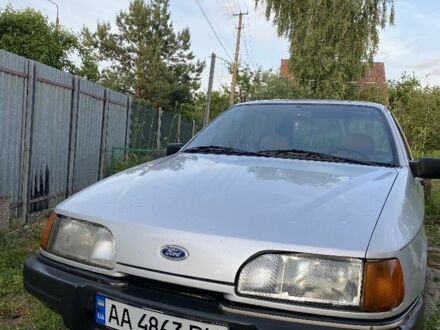 Форд Сиерра 1987 в Обухове на Automoto.ua Серый Форд Сиерра, объемом двигателя 2 л и пробегом 1000 тыс. км за 1000 $, фото 1 на Automoto.ua