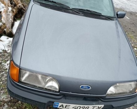Сірий Форд Сієрра, об'ємом двигуна 2 л та пробігом 1 тис. км за 1100 $, фото 1 на Automoto.ua